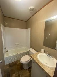 2014 CHAMPION HOME BUILDERS, INC REDMAN 12GRM2856A Mobile Home