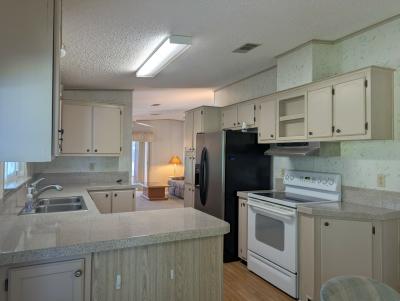 Photo 4 of 18 of home located at 2434 Bogie Circle Lot 585 Lakeland, FL 33810