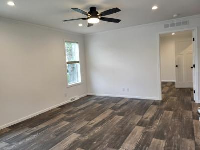 Photo 5 of 21 of home located at 1149 Bayside Road Elgin, IL 60123