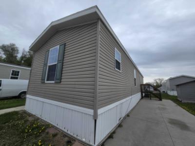 Photo 3 of 20 of home located at 3510 N. 9th St. #203 #203 Carter Lake, IA 51510