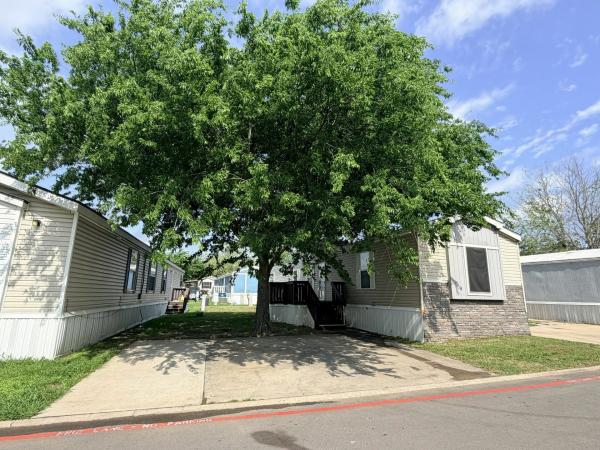 Photo 1 of 2 of home located at 6812 Randol Mill Road #214 Fort Worth, TX 76120