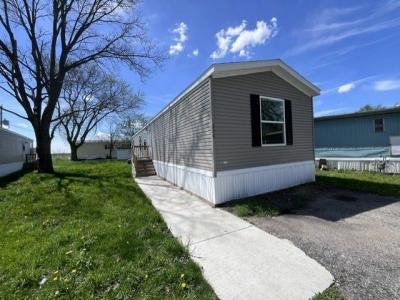 Mobile Home at 1001 Mayflower Road #236 South Bend, IN 46619