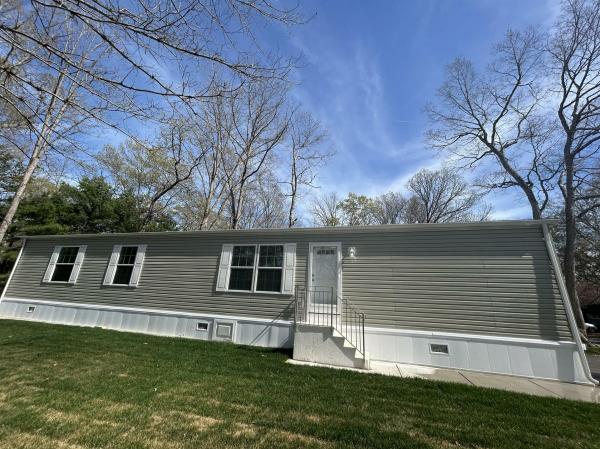 2024 Redman 101 122RENW-1666H22193  Home