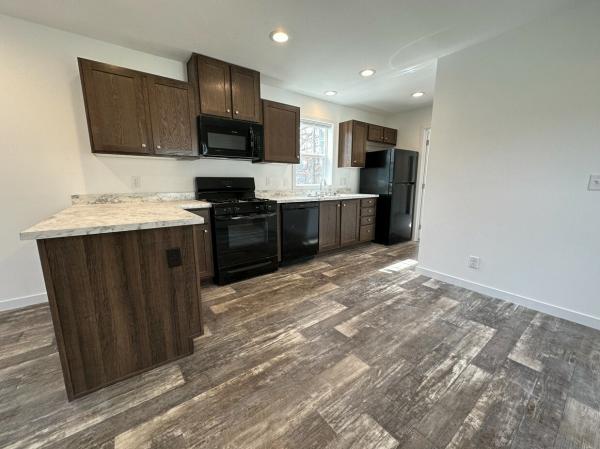 2022 Clayton 81RSH16763E Mobile Home