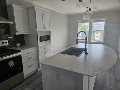 Photo 5 of 29 of home located at 1998 Douglas Lane Lot 284 Tarpon Springs, FL 34689