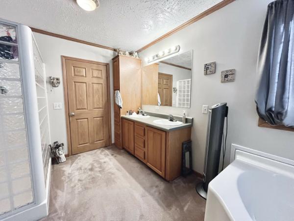 2003 Commander N/A Mobile Home