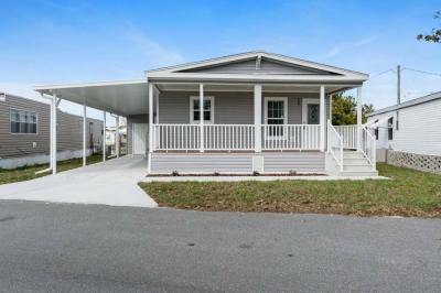 Photo 2 of 21 of home located at 347 Chub Street Lakeland, FL 33815
