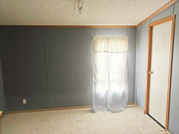 2001 Liberty NU285663 Manufactured Home