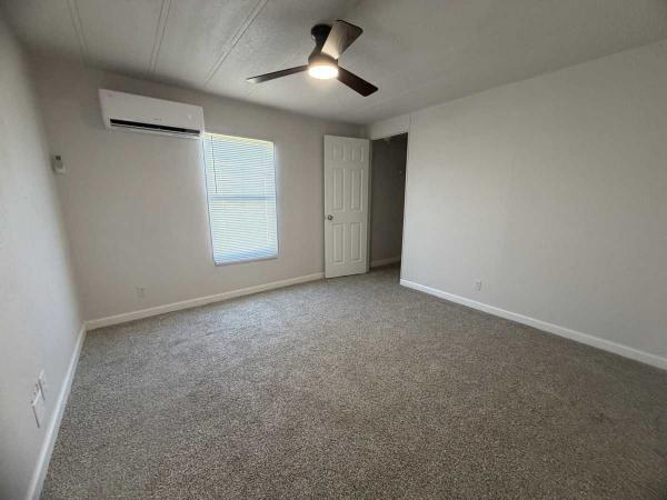 1984 Manufactured Home