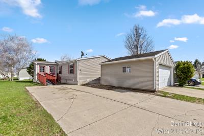 Mobile Home at 360 E Tuttle Rd Lot 94 Ionia, MI 48846