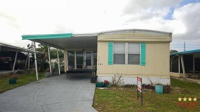 Mobile Home at 509 Hawkins Cr Apopka, FL 32703