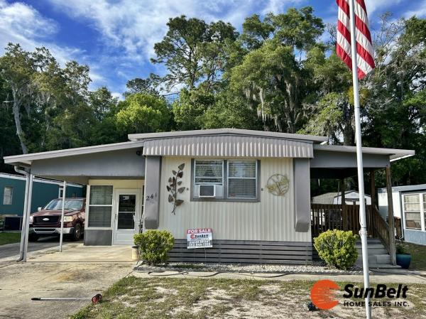 Photo 1 of 2 of home located at 5431 E 35th Street Lot 241 Silver Springs, FL 34488
