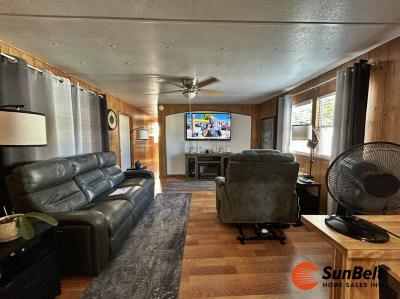 Photo 4 of 32 of home located at 5431 E 35th Street Lot 241 Silver Springs, FL 34488