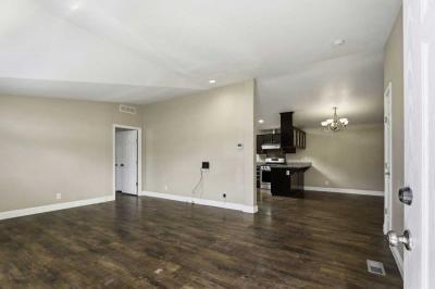 Photo 2 of 8 of home located at 125 N. Mary Ave. #14 Sunnyvale, CA 94086