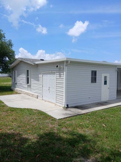 Photo 4 of 27 of home located at 5601 Duncan Rd #7 Punta Gorda, FL 33982