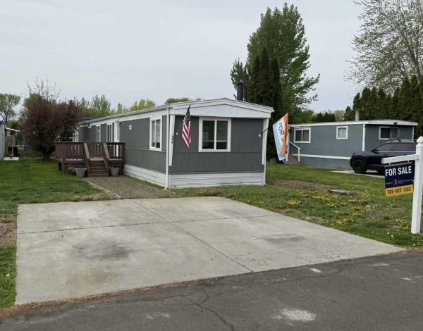 1980 Governor Mobile Home