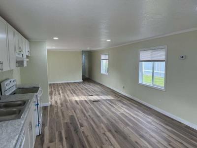 Photo 2 of 9 of home located at 7610 W Nob Hill Blvd #125 Yakima, WA 98908