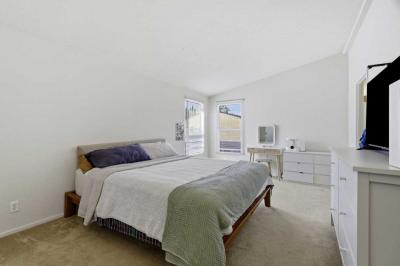 Photo 4 of 8 of home located at 307 Southbay Dr. San Jose, CA 95134