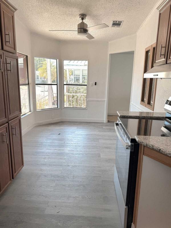 1988 Palm Harbor Mobile Home