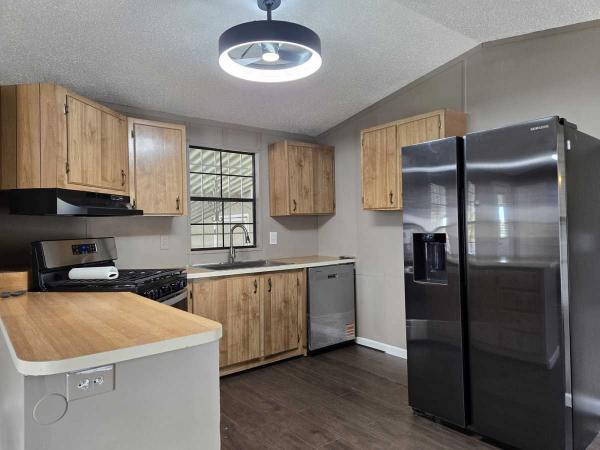 1987 Champion Manufactured Home