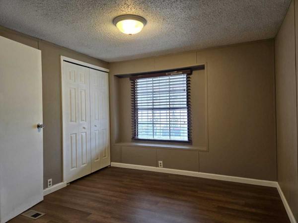 1987 Champion Manufactured Home