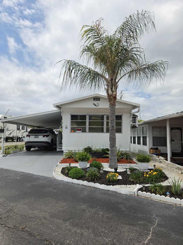 Photo 1 of 2 of home located at 2121 New Tampa Highway Lot H38 Lakeland, FL 33815