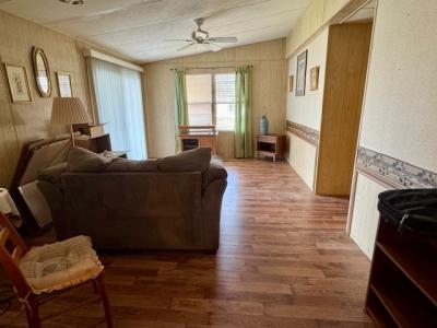 Photo 4 of 8 of home located at 2425 Harden Blvd #198 Lakeland, FL 33803