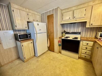 Photo 5 of 8 of home located at 2425 Harden Blvd #198 Lakeland, FL 33803