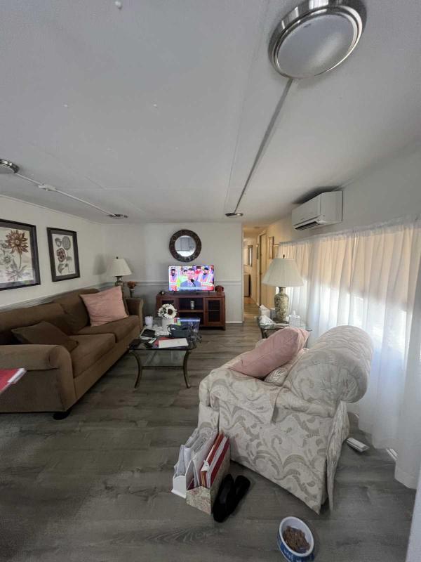  Mobile Home For Sale