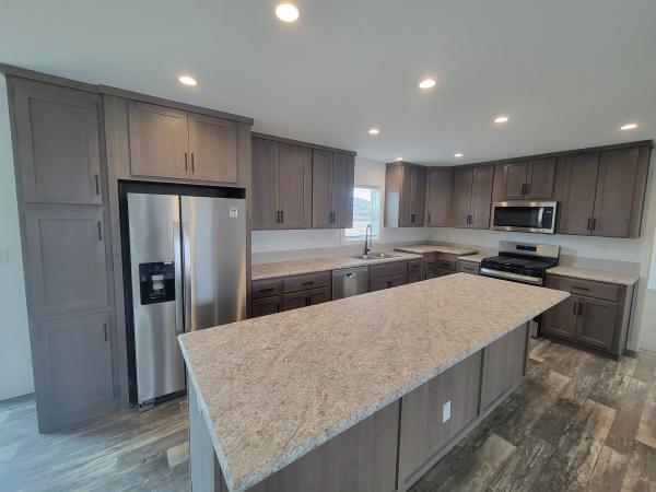 2025 Champion PLT-DWSUNSCH542 Mobile Home