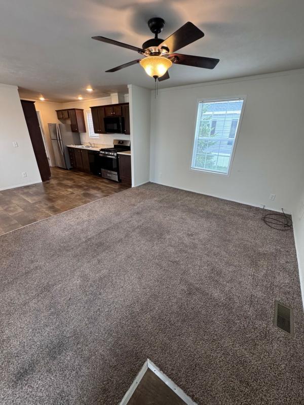 2015 Clayton 76747 Mobile Home