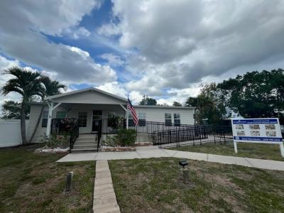 Photo 5 of 21 of home located at 587 Leopard Lane #587 North Fort Myers, FL 33917