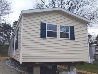 Mobile Home at 4474 Saturn Rockford, MI 49341