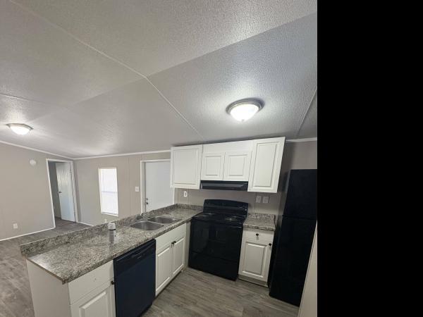 1997 Clayton Homes Inc Mobile Home For Sale