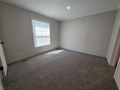 Photo 4 of 8 of home located at 46 Pineview Drive Flint, MI 48506