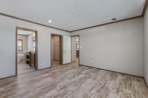 2026 Clayton 5075 Stella/ Savannah Living  Home