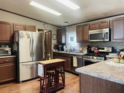 Photo 4 of 16 of home located at 3755 Bentwood Circle West White Lake, MI 48383