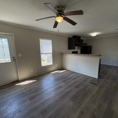 Photo 4 of 22 of home located at 162 Railway Avenue Thomasville, GA 31792