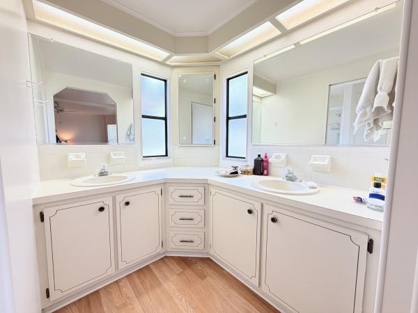 1985 TROP N/A Mobile Home