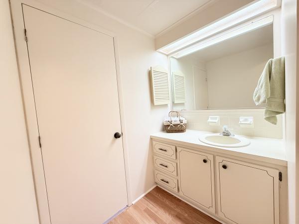 1985 TROP N/A Mobile Home