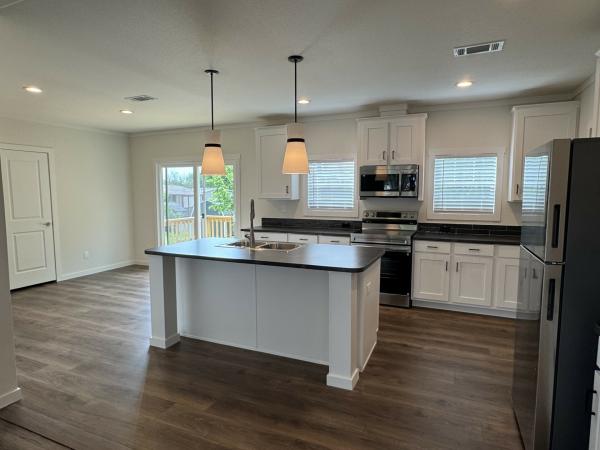 2026 Clayton 32DEV28563A (4br) Mobile Home