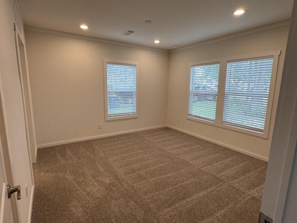 2026 Clayton 32DEV28563A (4br) Mobile Home