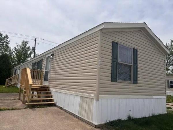 Photo 1 of 2 of home located at 2220 Dunkelburg Rd Lot#920 Fort Wayne, IN 46819