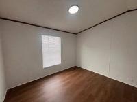 2015 LH167232A  Home