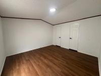 2015 LH167232A  Home