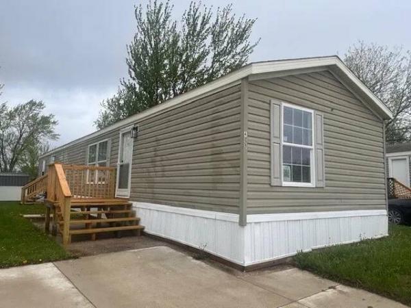2015  Mobile Home For Sale