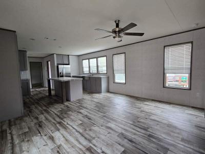 Photo 5 of 12 of home located at 1524 Kodiak Trail Glenn Heights, TX 75154