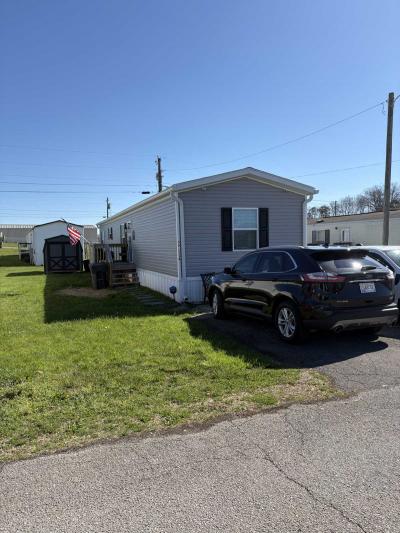 Photo 5 of 17 of home located at 1116 Cherrywood Way Dandridge, TN 37725