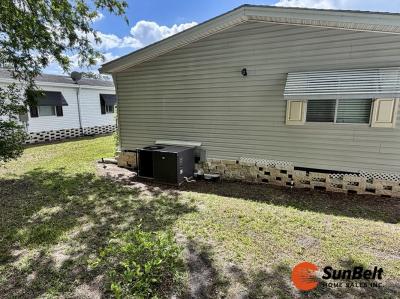 Photo 4 of 39 of home located at 116 Pine Ridge Drive Leesburg, FL 34788