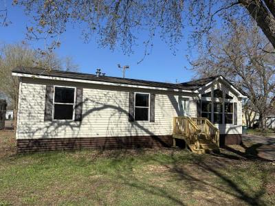 Photo 2 of 16 of home located at 3310 92nd Curve NE Blaine, MN 55449